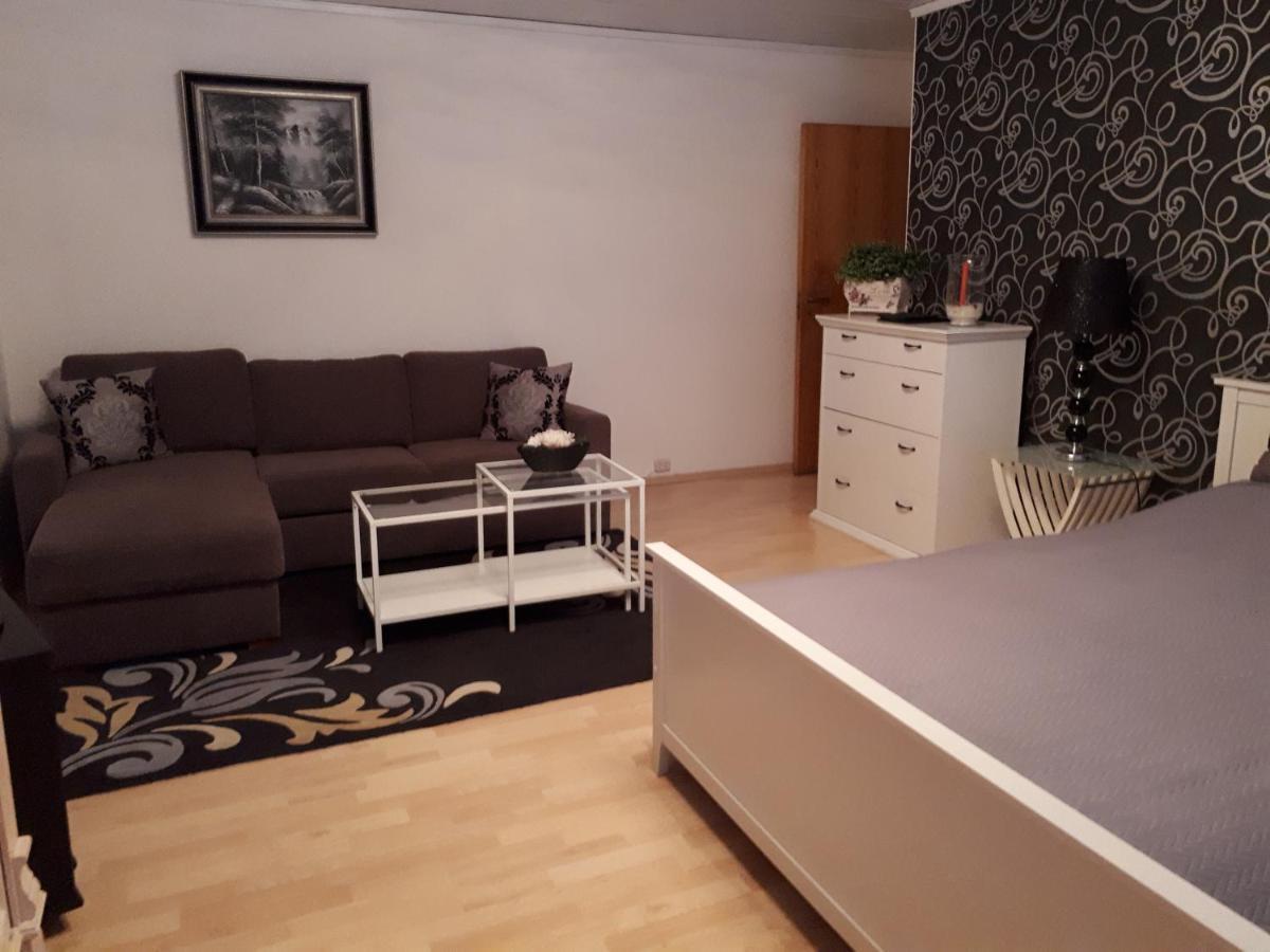 Apartment Steinsgård-Maura Exteriör bild